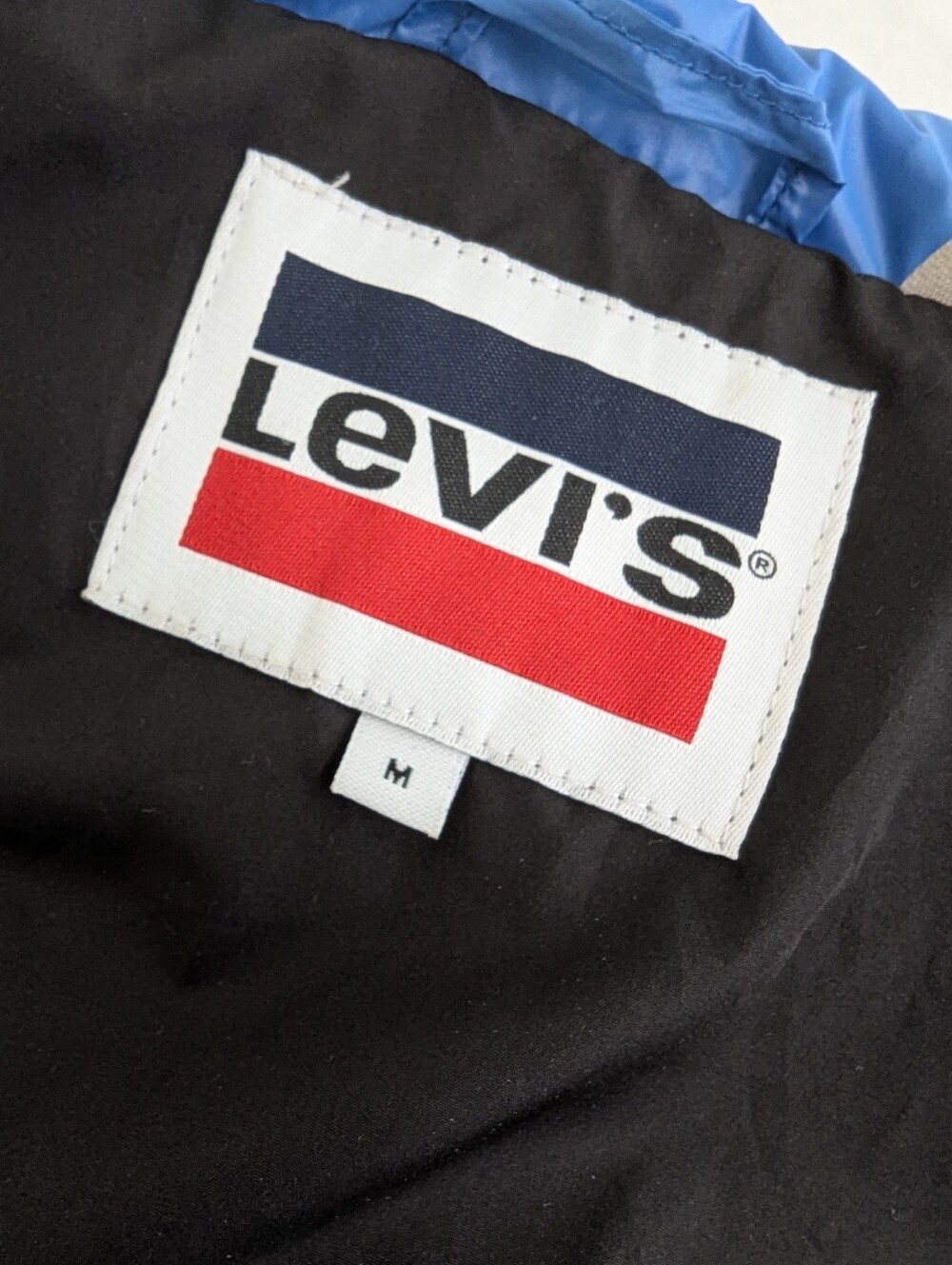 Levi's Colorblock RDS Down Cropped Puffer Jacket - Picture 4 of 4